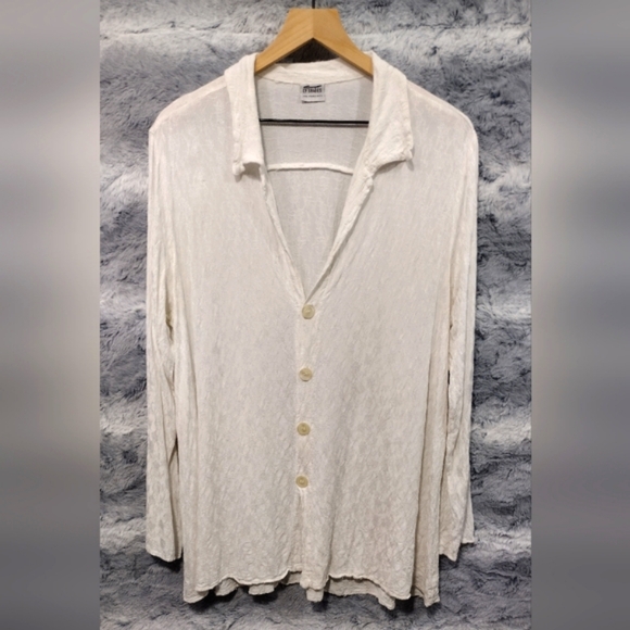 CP Shades Tops - CP Shades Textured Button Shirt Women's M White Casual Comfy Retro Minimalist